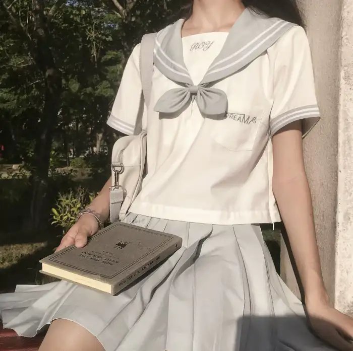 误拆快递,发现上司秘密